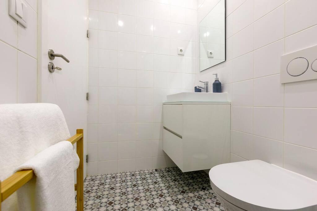 Oporto Lovely Apartment ภายนอก รูปภาพ