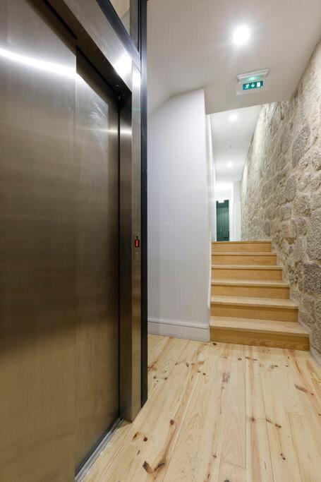 Oporto Lovely Apartment ภายนอก รูปภาพ