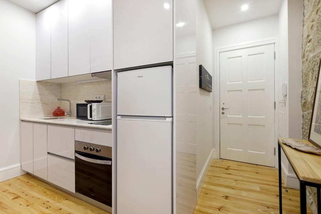 Oporto Lovely Apartment ภายนอก รูปภาพ