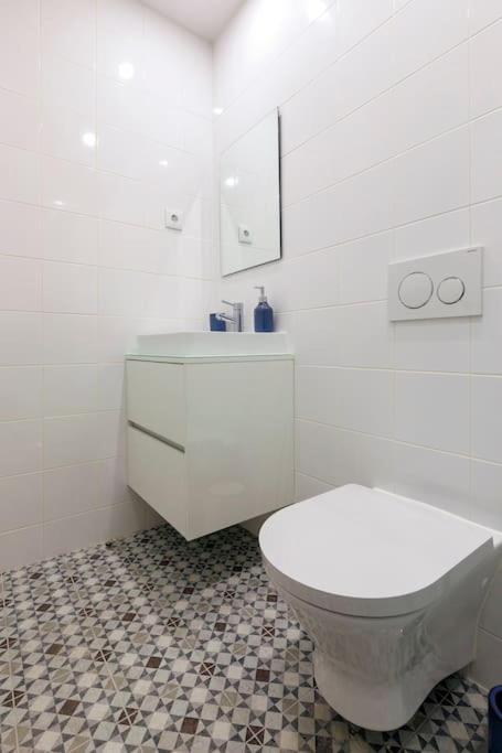 Oporto Lovely Apartment ภายนอก รูปภาพ