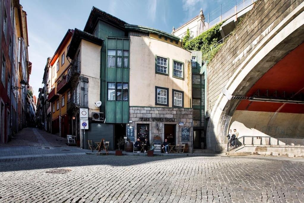 Oporto Lovely Apartment ภายนอก รูปภาพ
